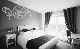 Hotel Les Demoiselles